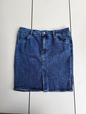 Trendsetter Women’s Denim Jenan Skirt Blue Front Slit Stretch  Sz 29